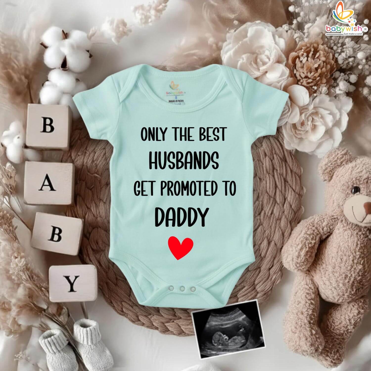 pregnancy-announcement-onesie